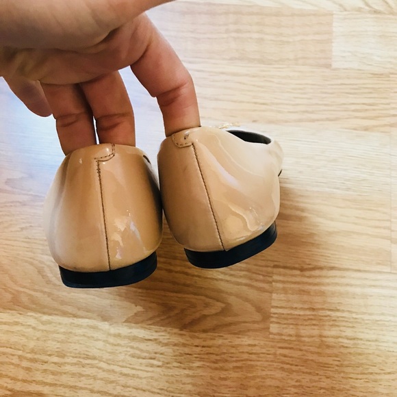 SOLD Tory Burch Raleigh Logo Flats - Picture 4 of 7